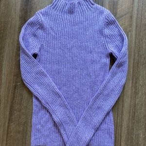 Uniqlo lavender sweater